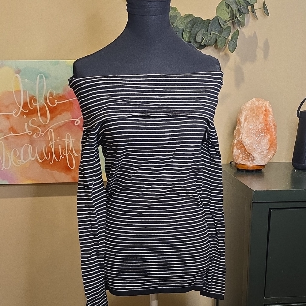 Zara Black and White Striped Knit Top